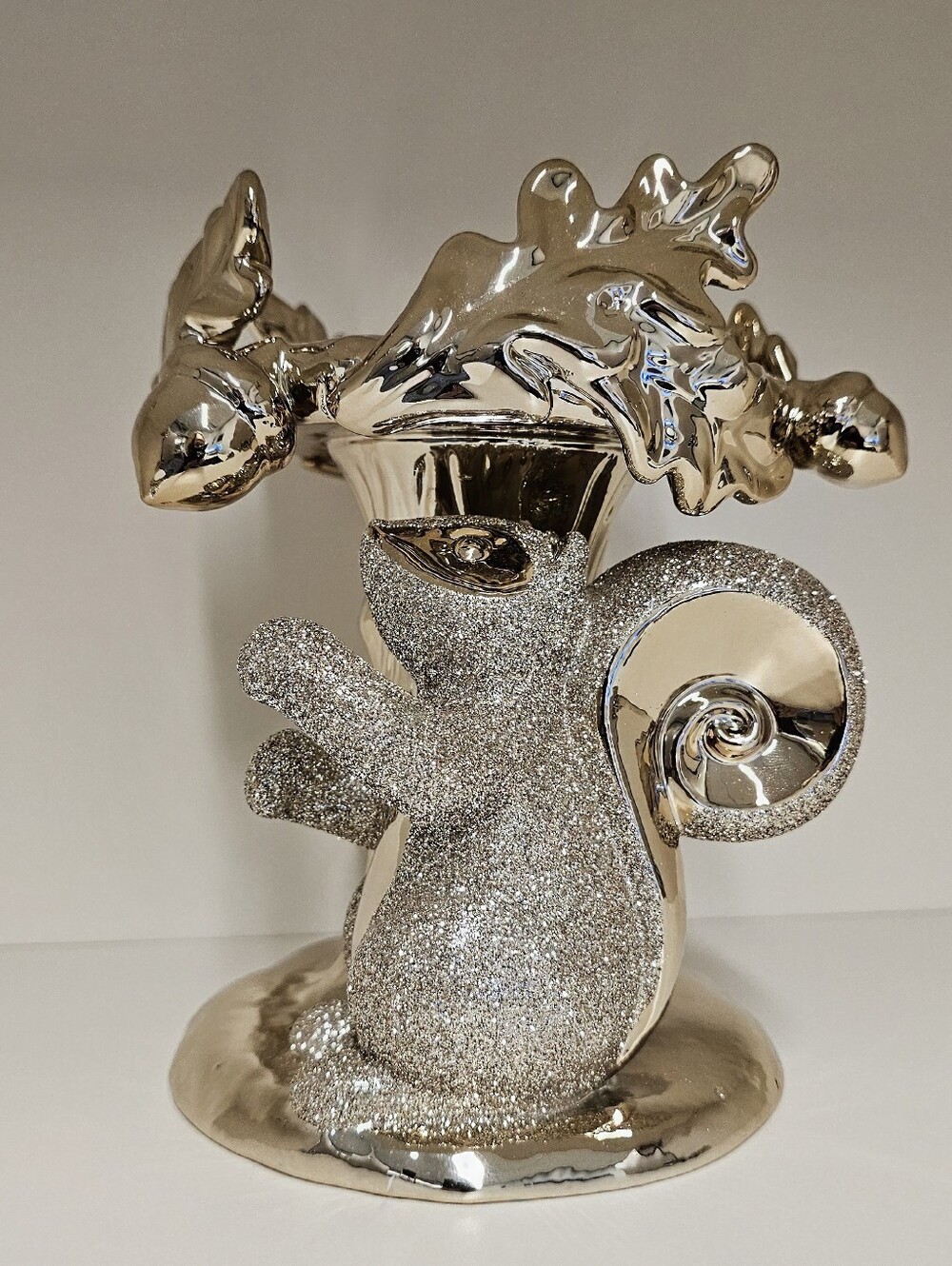 New Bath & Body Works Squirrel W/ Acorns 3-Wick Pedestal Candle Holder Stand